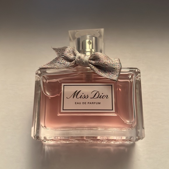 Miss Dior - Picture 5 of 11